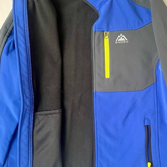 Snozu Softshell Jacket - Picture 3 of 6